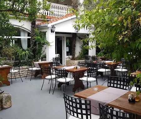 Apartamento Tri Ferala - Pakoštane