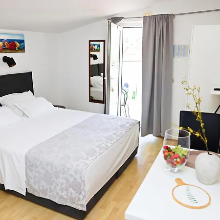 Apartamento Tri Ferala - *