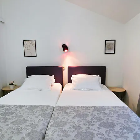 Apartamento Tri Ferala - *