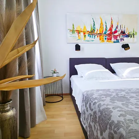 Apartamento Tri Ferala - Pakoštane