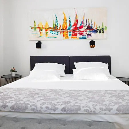 Apartamento Tri Ferala - *
