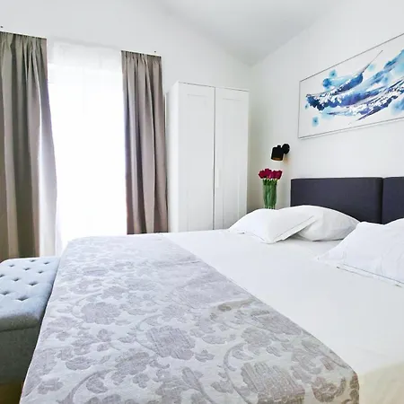 Apartamento Tri Ferala - Pakoštane