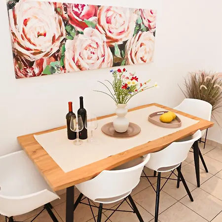 Apartment Tri Ferala - Pakoštane