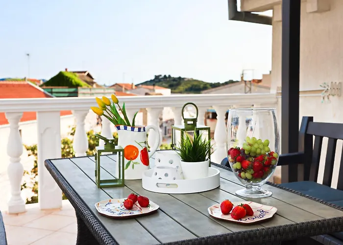 Apartment Tri Ferala - Pakostane